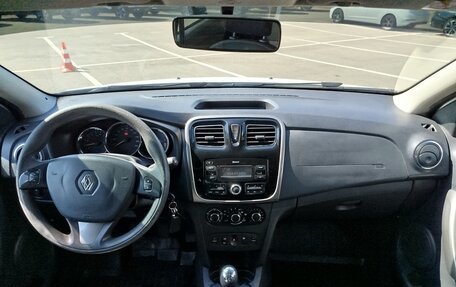 Renault Logan II, 2018 год, 770 000 рублей, 9 фотография