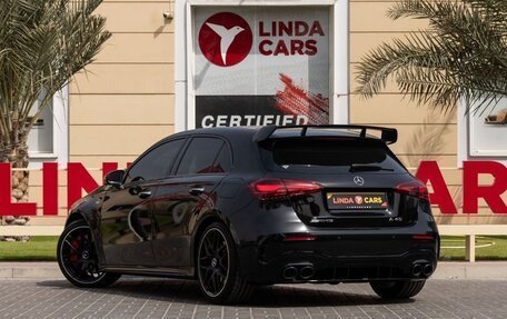 Mercedes-Benz A-Класс, 2021 год, 2 750 000 рублей, 5 фотография