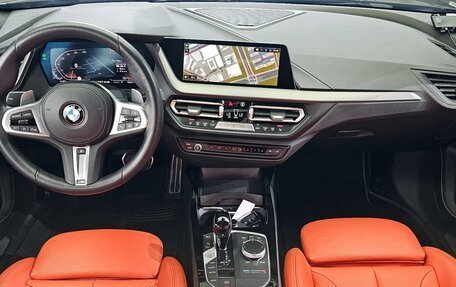 BMW 1 серия, 2022 год, 2 880 000 рублей, 2 фотография
