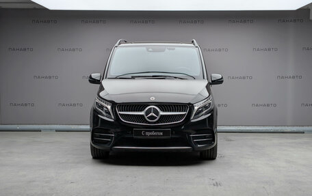 Mercedes-Benz V-Класс, 2019 год, 4 175 000 рублей, 3 фотография
