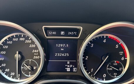 Mercedes-Benz M-Класс, 2012 год, 2 150 000 рублей, 13 фотография