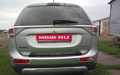 Mitsubishi Outlander III рестайлинг 3, 2014 год, 1 735 813 рублей, 4 фотография