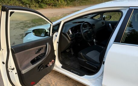 KIA cee'd III, 2013 год, 800 000 рублей, 12 фотография