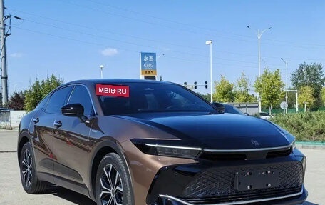 Toyota Crown, 2022 год, 3 650 000 рублей, 3 фотография