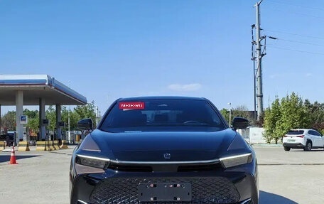 Toyota Crown, 2022 год, 3 650 000 рублей, 2 фотография