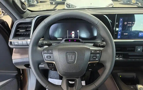 Toyota Crown, 2022 год, 3 650 000 рублей, 12 фотография