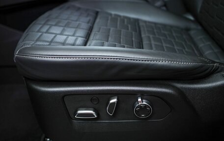 Cadillac Escalade V, 2025 год, 23 288 000 рублей, 11 фотография