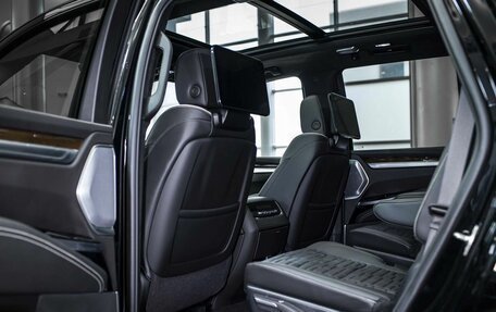 Cadillac Escalade V, 2025 год, 23 288 000 рублей, 16 фотография