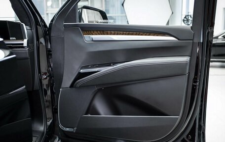 Cadillac Escalade V, 2025 год, 23 288 000 рублей, 20 фотография