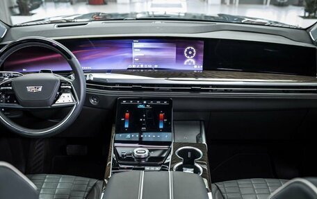 Cadillac Escalade V, 2025 год, 23 288 000 рублей, 24 фотография