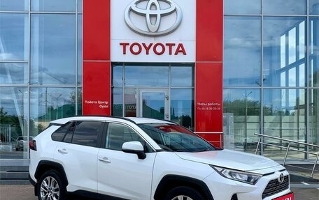 Toyota RAV4, 2019 год, 3 020 000 рублей, 7 фотография