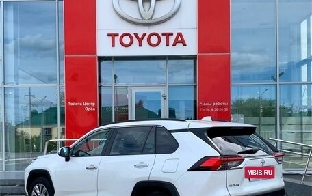 Toyota RAV4, 2019 год, 3 020 000 рублей, 8 фотография