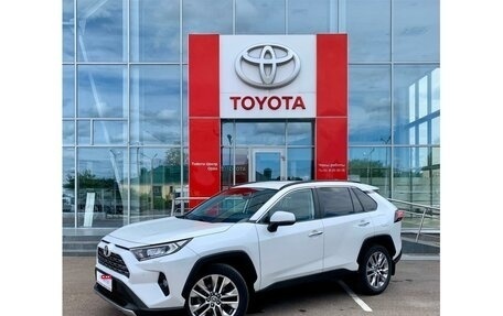Toyota RAV4, 2019 год, 3 020 000 рублей, 2 фотография