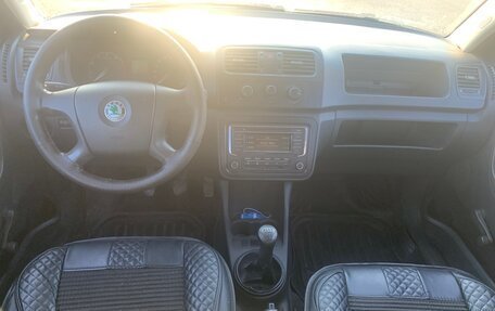 Skoda Fabia II, 2008 год, 330 000 рублей, 9 фотография