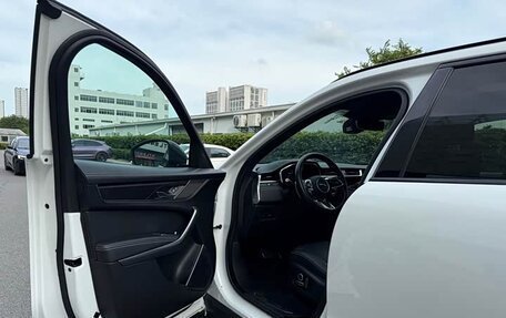 Jaguar F-Pace, 2022 год, 3 120 000 рублей, 9 фотография