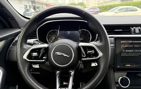 Jaguar F-Pace, 2022 год, 3 120 000 рублей, 14 фотография