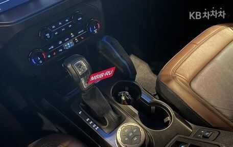 Ford Bronco, 2022 год, 5 235 000 рублей, 17 фотография