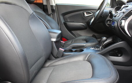 Hyundai ix35 I рестайлинг, 2012 год, 987 000 рублей, 15 фотография