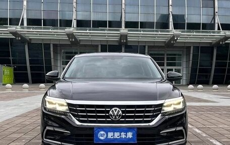 Volkswagen Passat B8 рестайлинг, 2022 год, 2 231 000 рублей, 2 фотография