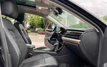 Volkswagen Passat B8 рестайлинг, 2022 год, 2 231 000 рублей, 12 фотография