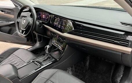Volkswagen Passat B8 рестайлинг, 2022 год, 2 231 000 рублей, 13 фотография
