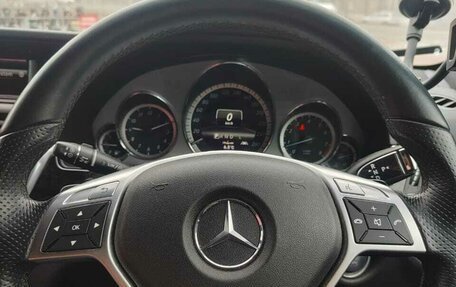 Mercedes-Benz E-Класс, 2012 год, 1 850 000 рублей, 7 фотография
