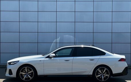 BMW 5 серия, 2024 год, 7 600 000 рублей, 4 фотография