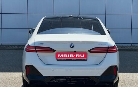 BMW 5 серия, 2024 год, 7 600 000 рублей, 13 фотография