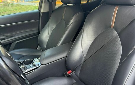 Toyota Camry, 2018 год, 2 450 000 рублей, 13 фотография