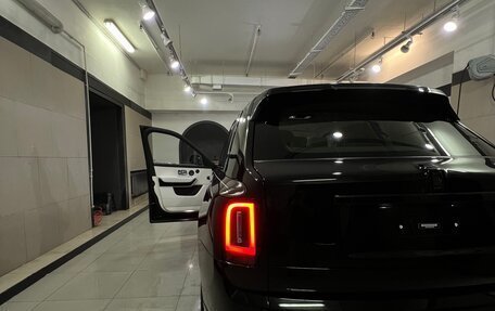 Rolls-Royce Cullinan, 2025 год, 79 000 000 рублей, 7 фотография