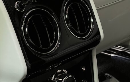 Rolls-Royce Cullinan, 2025 год, 79 000 000 рублей, 16 фотография