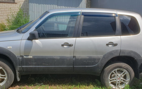 Chevrolet Niva I рестайлинг, 2012 год, 437 000 рублей, 3 фотография