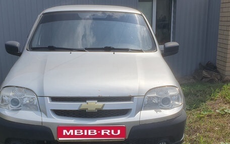 Chevrolet Niva I рестайлинг, 2012 год, 437 000 рублей, 2 фотография