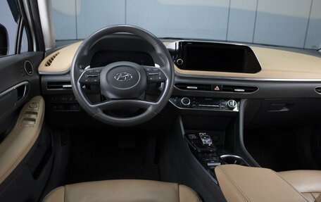 Hyundai Sonata VIII, 2020 год, 2 300 000 рублей, 6 фотография