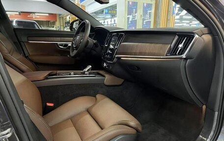Volvo S90 II рестайлинг, 2021 год, 2 400 000 рублей, 11 фотография