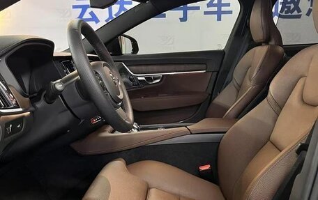 Volvo S90 II рестайлинг, 2021 год, 2 400 000 рублей, 10 фотография