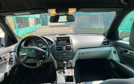 Mercedes-Benz C-Класс, 2010 год, 820 000 рублей, 11 фотография