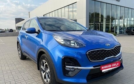 KIA Sportage IV рестайлинг, 2020 год, 2 150 000 рублей, 2 фотография