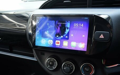 Toyota Vitz, 2017 год, 1 040 000 рублей, 11 фотография