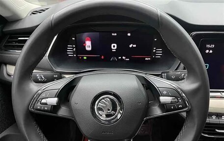 Skoda Octavia IV, 2021 год, 1 990 000 рублей, 7 фотография
