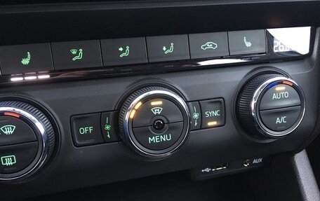 Skoda Octavia, 2017 год, 1 890 000 рублей, 8 фотография