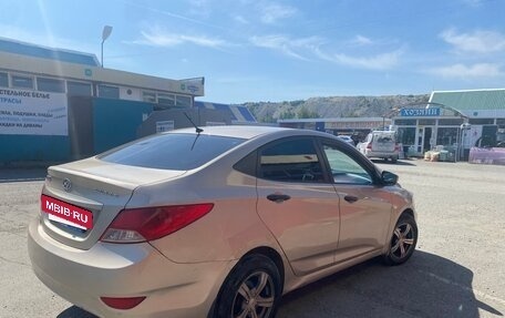 Hyundai Solaris II рестайлинг, 2011 год, 545 000 рублей, 6 фотография