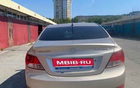 Hyundai Solaris II рестайлинг, 2011 год, 545 000 рублей, 7 фотография