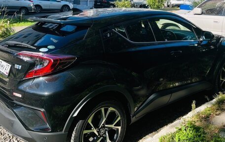 Toyota C-HR I рестайлинг, 2018 год, 1 800 000 рублей, 2 фотография