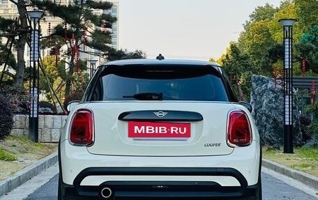 MINI Hatch, 2022 год, 1 990 000 рублей, 5 фотография