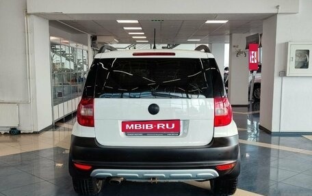 Skoda Yeti I рестайлинг, 2011 год, 799 900 рублей, 5 фотография