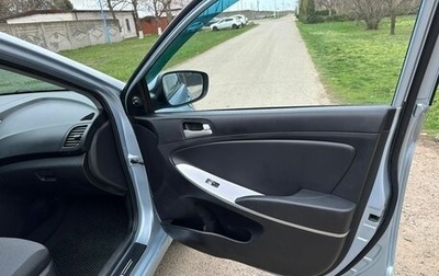 Hyundai Solaris II рестайлинг, 2011 год, 550 000 рублей, 1 фотография