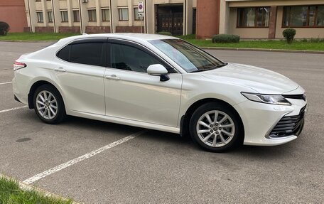 Toyota Camry, 2021 год, 3 150 000 рублей, 2 фотография