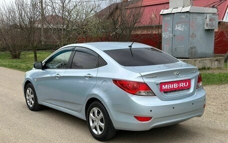 Hyundai Solaris II рестайлинг, 2011 год, 550 000 рублей, 7 фотография