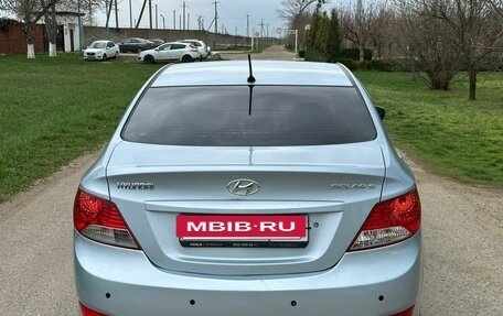 Hyundai Solaris II рестайлинг, 2011 год, 550 000 рублей, 5 фотография